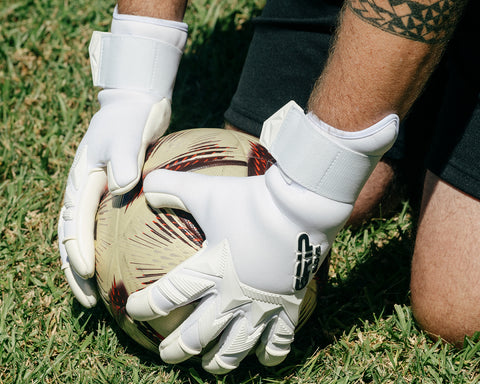 2024 GR1P Glove - Shiro