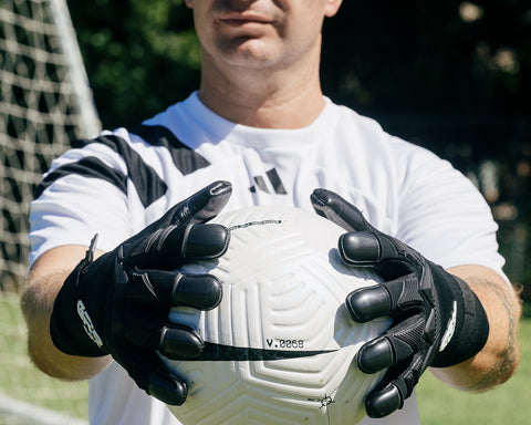 2024 GR1P Glove - Blackout