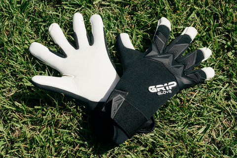 2024 GR1P Glove - Carbon