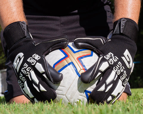 2023 GR1P Glove - Black