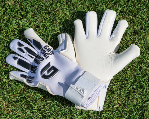 2023 GR1P Glove - White