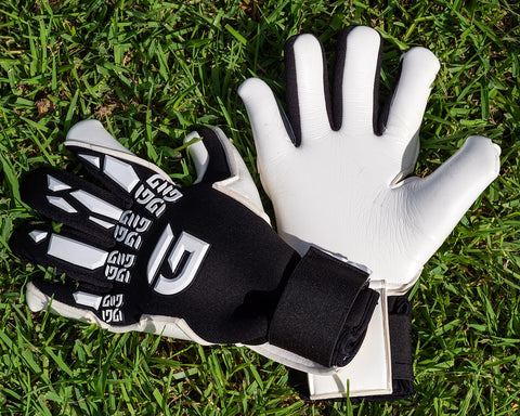 2023 GR1P Glove - Black & White